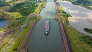 Canal do Panamá recupera movimentação após seca histórica